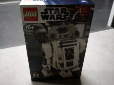 LEGO STAR WARS 10225 - R2-D2 LEGO STAR WARS 10225 - R2-D2