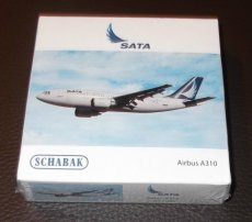 Sata Air Acores Airbus A310 1/600 scale desk model Sata Air Acores Airbus A310 1/600 scale desk model Schabak