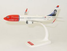 Norwegian Boeing 737-800 1/200 scale desk model Norwegian Boeing 737-800 1/200 scale desk model