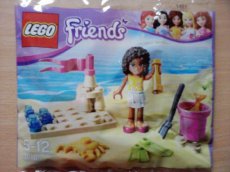 Lego Friends 30100 - Andrea on the Beach Polybag Lego Friends 30100 - Andrea on the Beach Polybag