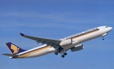 Airline Airbus issue postcard - Singapore Airlines Airbus A330-300 F-WWKK