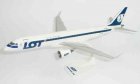 LOT POLISH AIRLINES EMBRAER 195 1/100 scale model