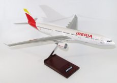 Iberia Airbus A330-300 1/100 scale desk model
