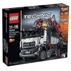 Lego Technic 42043 - Mercedes Benz Arocs 3245 Lego Technic 42043 - Mercedes Benz Arocs 3245 Truck