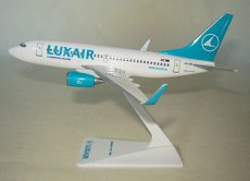 Luxair Boeing 737-700 LX-LGO 1/200 scale desk Luxair Boeing 737-700 LX-LGO 1/200 scale desk model