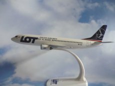 LOT Polish Airlines Boeing 737-400 1/180 scale