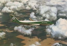 Airline issue postcard - Iraqi Airways Boeing 747 Airline issue postcard - Iraqi Airways Boeing 747