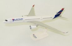 LATAM Airlines Airbus A350-900 1/200 scale desk model PPC