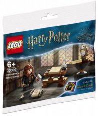 Lego Harry Potter 30392 - Hermione's Study Desk Lego Harry Potter 30392 - Hermione's Study Desk polybag