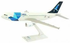 Sata Azores Airlines Airbus A310 1/200 scale model Sata Azores Airlines Airbus A310 1/200 scale desk model