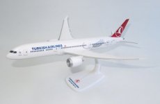 Turkish Airlines Boeing 787-9 TC-LLA 1/200 scale desk model PPC